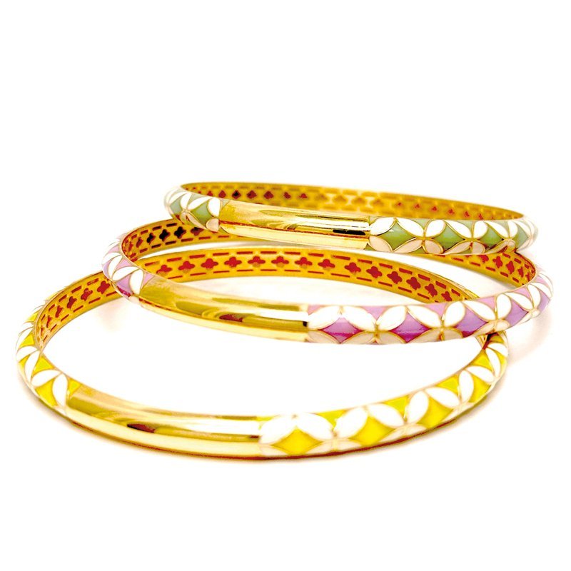 Color Flower Bangle